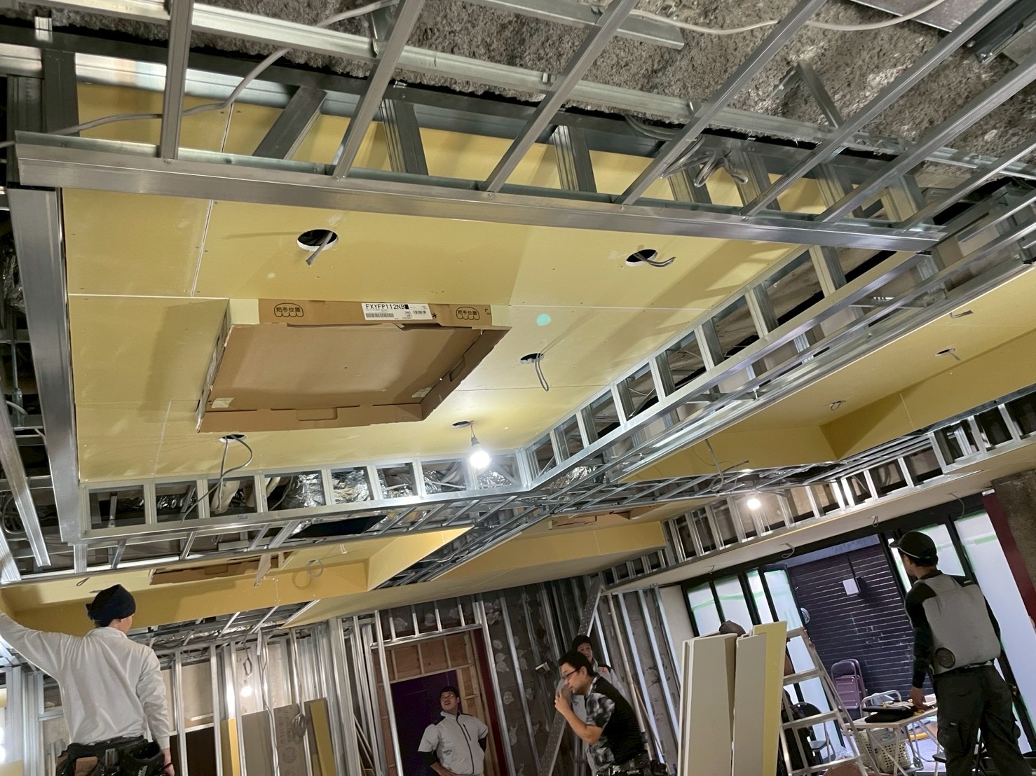 LINE_ALBUM_HP画像_260311_6